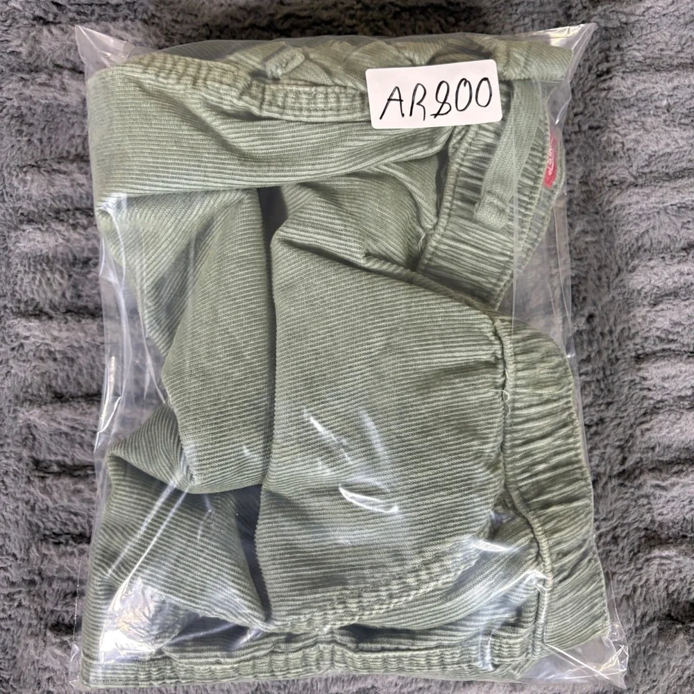 Levis XX Chino Easy Short Mens XXL Sage Green Corduroy Elastic Waist A7366-0031